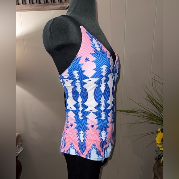 Ekouaer • Backless One Piece Swimsuit - Picture 5 of 13